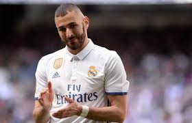 Madrid Akan Tawarkan Benzema Ke MU Pada Bursa Transfer Musim Panas Mendatang http://www.liputanskor.com/