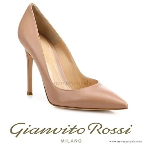 Crown Princess Victoria Gianvito Rossi Gianvito Leather Point Toe Pumps