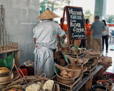 harris hotel gubeng_harris hotel_harris gubeng_harris surabaya_sweet seventeen_pesta ulang tahun_hotel harris dan pop!_hotel pop_pop hotel_hotel jawa timur_buffet murah_hotel buffet murah surabaya_buffet murah surabaya_certificate of excellence 2018_penghargaan tripadvisor_stylianos koureas_Heater Leisman_hotel harris surabaya_angkringan surabaya_tempat makan murah enak surabaya_kuliner surabaya_chippeido