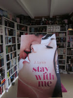 http://weinlachgummis.blogspot.de/2015/12/rezi-stay-with-me-von-j-lynn-jennifer-l.html