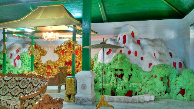 2 hari 1 malam di Cirebon part 1, keraton cirebon, nasi gamblang bu nur, wisata kuliner cirebon