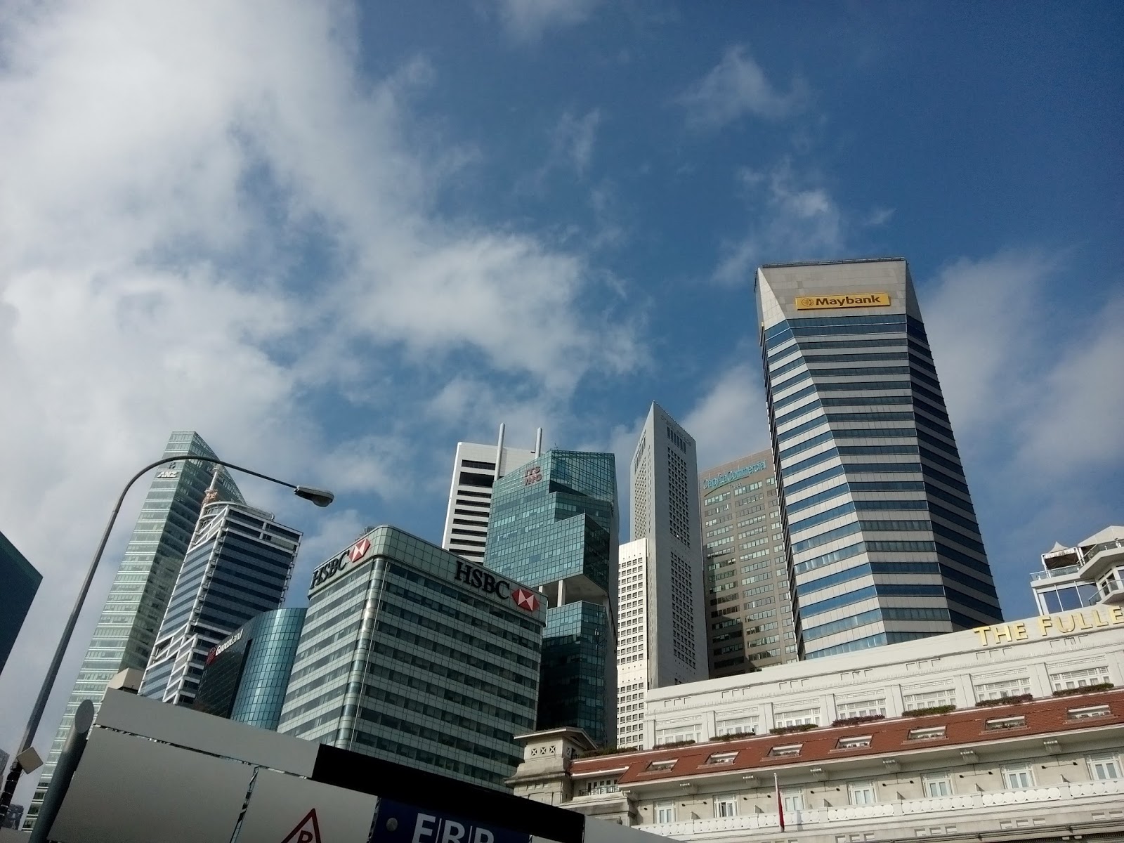 and the humid air make it worse but the view of downtown stuffed with tall building fascinated me it s pretty d we also passed through the fullerton and the humid air make it worse but the view of downtown stuffed with tall building fascinated me it s pretty d we also passed through the fullerton