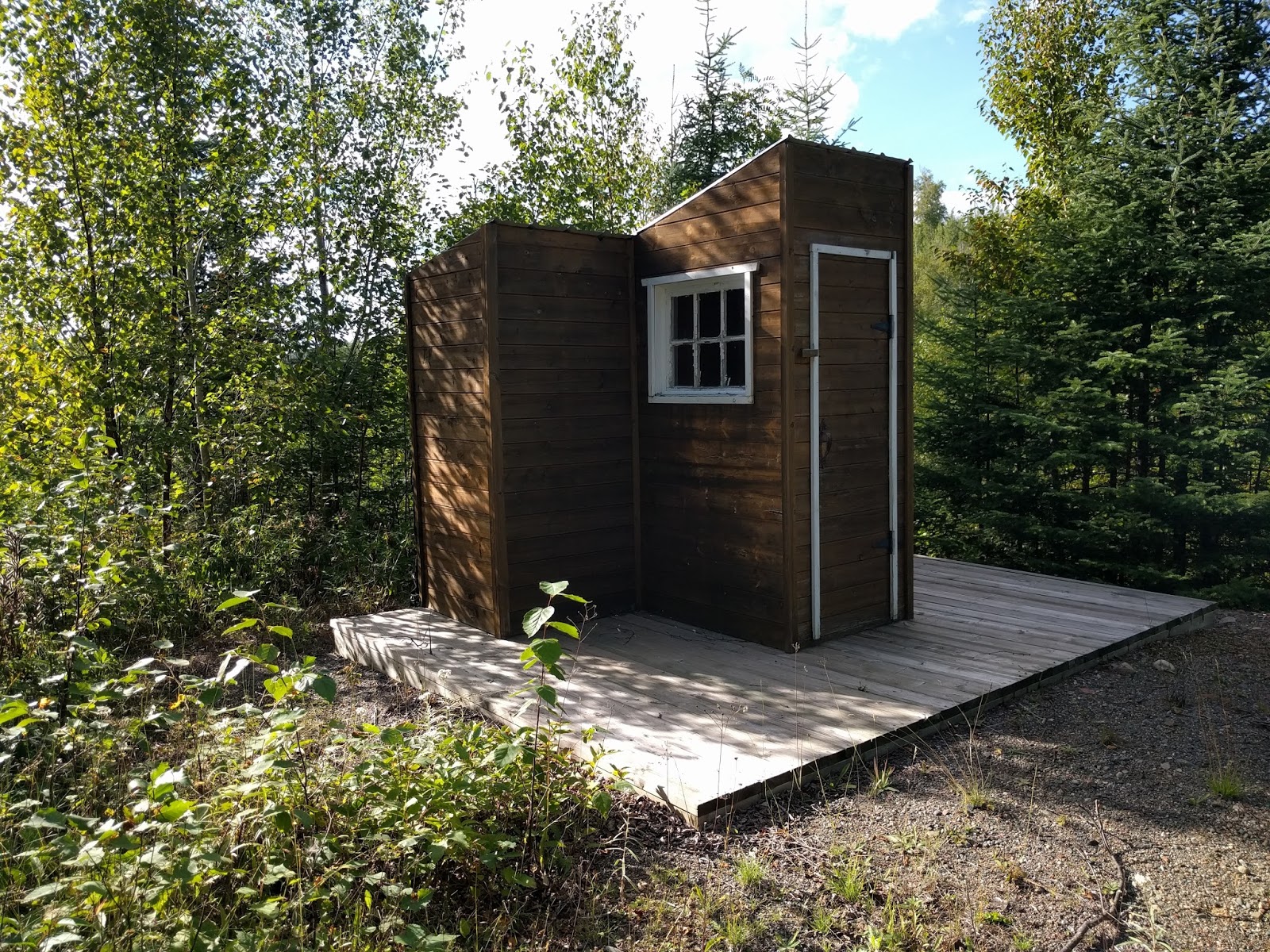 OffGrid Cabin in Thunder Bay [ TINY HOUSE TOWN ]