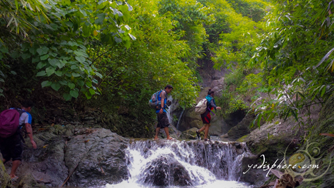 Payaran Waterfalls Hiking Montalban Rodriguez Rizal Hikers crossing waterfalls going up Payaran Falls