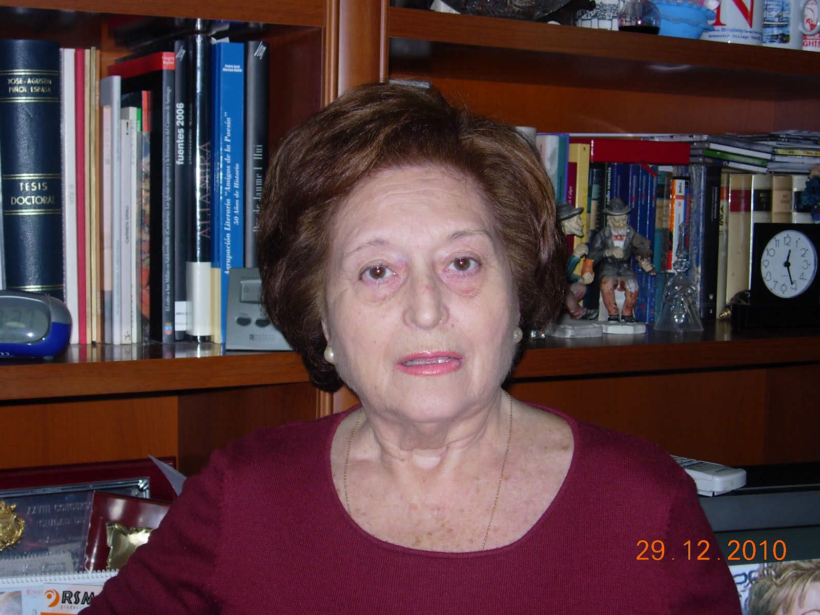 Poesía: MARÍA TERESA ESPASA EN POETAS EN EL ATENEO