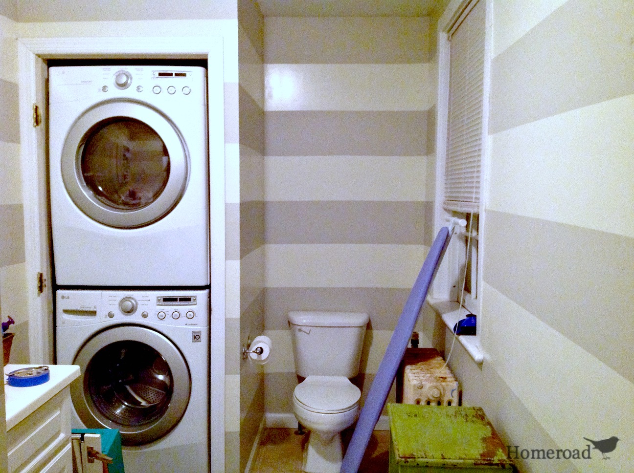 Striped Walls in the Bathroom