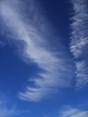 Des nuages passent...