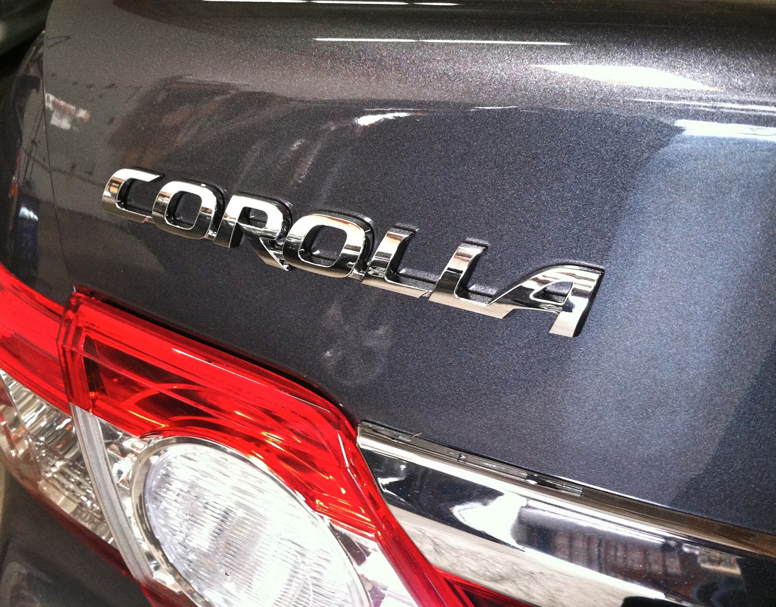 Car Audio Tips Tricks and How To's : 2013 Toyota Corolla Trunk Pop