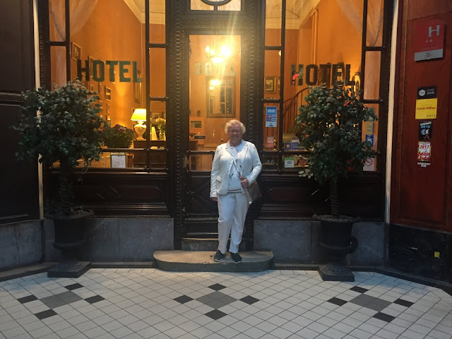 Kaffesoester in front of Hotel Chopin in Paris Kaffesoester in front of Hotel Chopin in Paris