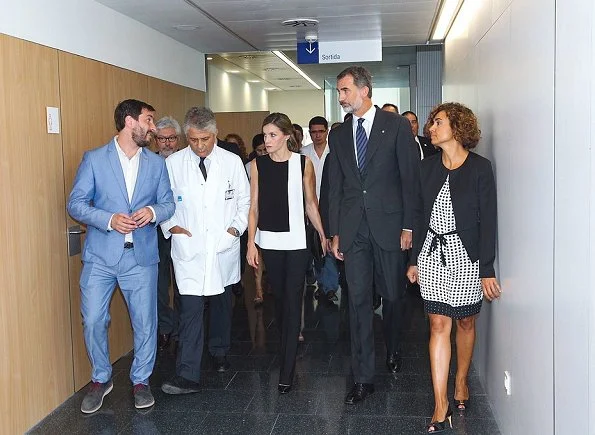 King Felipe and Queen Letizia visited Hospital del Mar and Sant Pau hospital for victims of the Barcelona attack