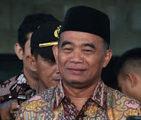  Selamat Jumpa  lagi dengan Admin melalui blog  KEMDIKBUD Bagikan 80.000 Komputer Untuk Persiapkan UNKB