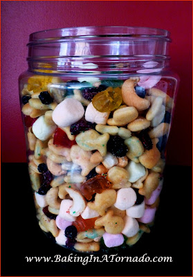 Fruity Lemonade Snack Mix | www.BakingInATornado.com | #recipe #snack