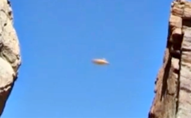 UFO News ~ UFO Over Group Of Hikers On Mountain In Spain plus MORE UFO%252C%2Bsighting%252C%2Bovni%252C%2Bomni
