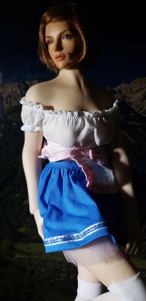 Flirty Girl Oktober Girl Blue Dress Review 03-stand1