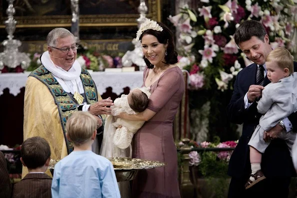 Prince Frederik and Princess Mary got married at Copenhagen Cathedral wedding ceremony wedding dress, diamond earrings, diamond tiara, Princess Mary style