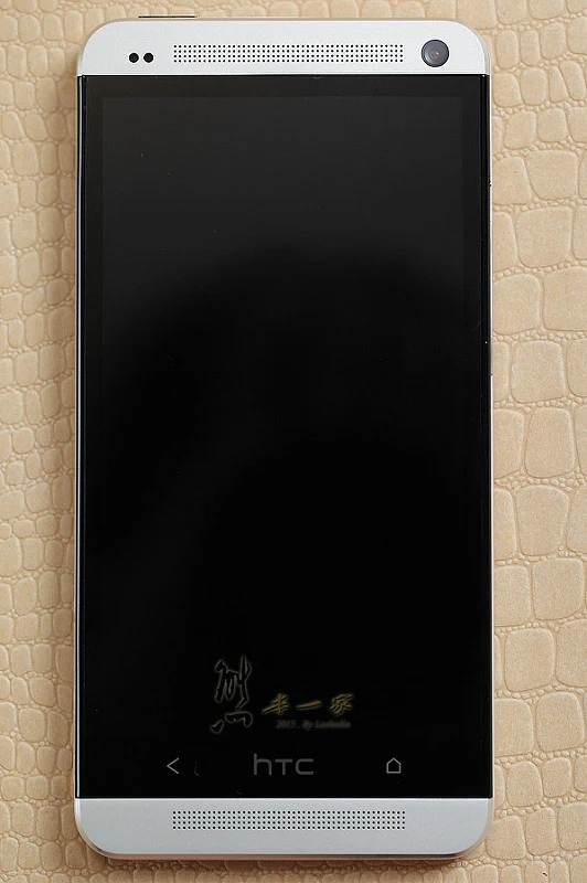 手機開箱|HTC NEW ONE 和HTC ONE X不專業雙開箱之缺點評比
