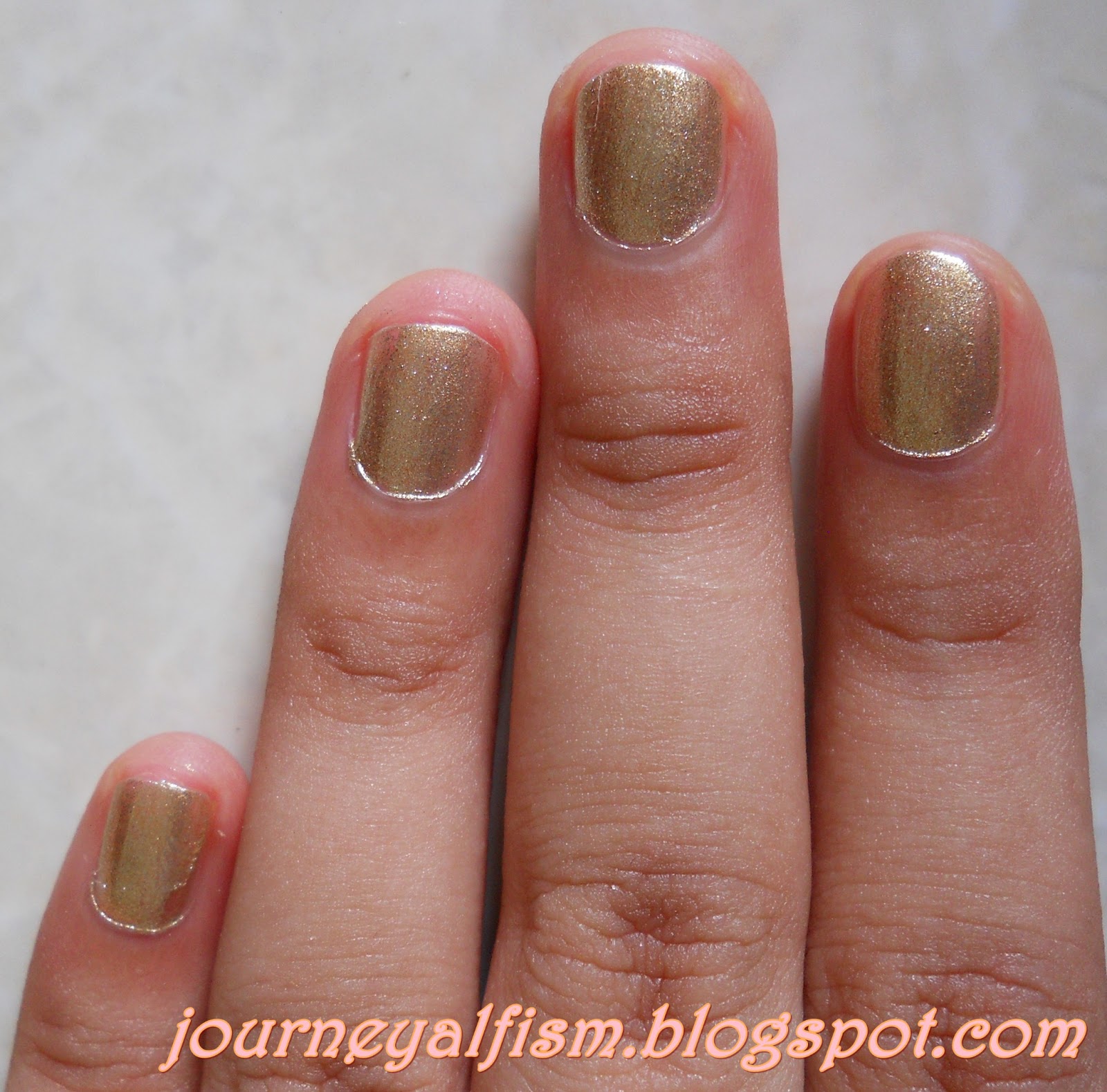 Journeyalfism [REVIEW] ORIFLAME VERY ME NAIL GRAFFITI BASE COAT DAN