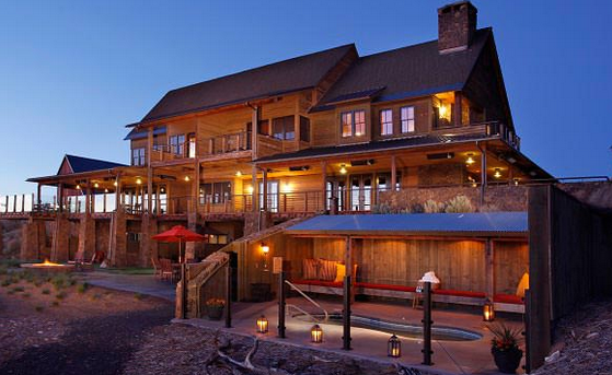 Brasada Ranch is a family-friendly resort located just outside of Bend, Oregon that features luxurious accommodations, championship golf and world-class dining.