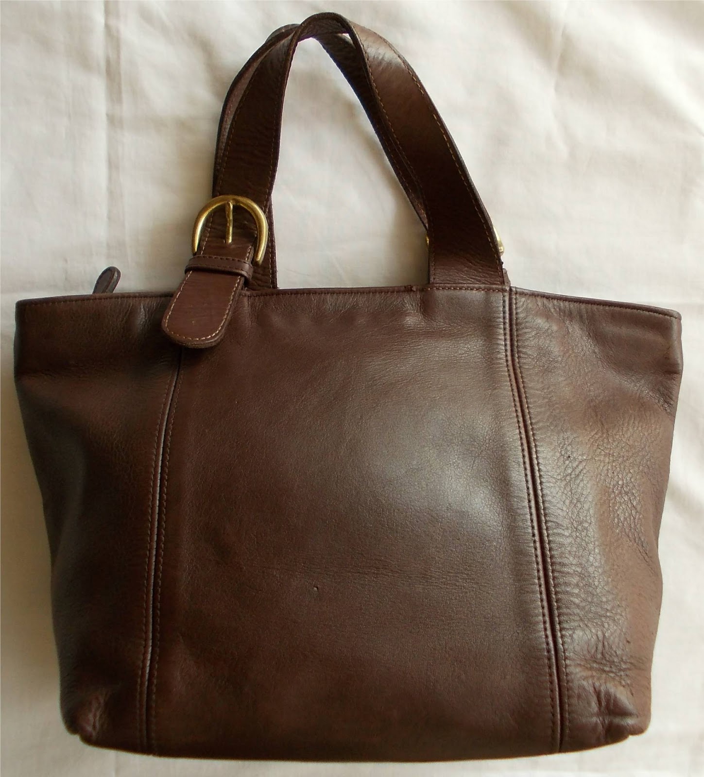 Janji Laku Authentic Vintage COACH Tote / Handbag