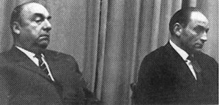 CAMPAGNE INTERNATIONALE POUR L'AMNISTIE DES PRISONNIERS POLITIQUES ESPAGNOLS PENDANT LA DICTATURE FRANQUISTE MARCOS ANA AVEC PABLO NERUDA À SANTIAGO DU CHILI 1963