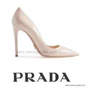 Queen Letizia wore Prada Shoes