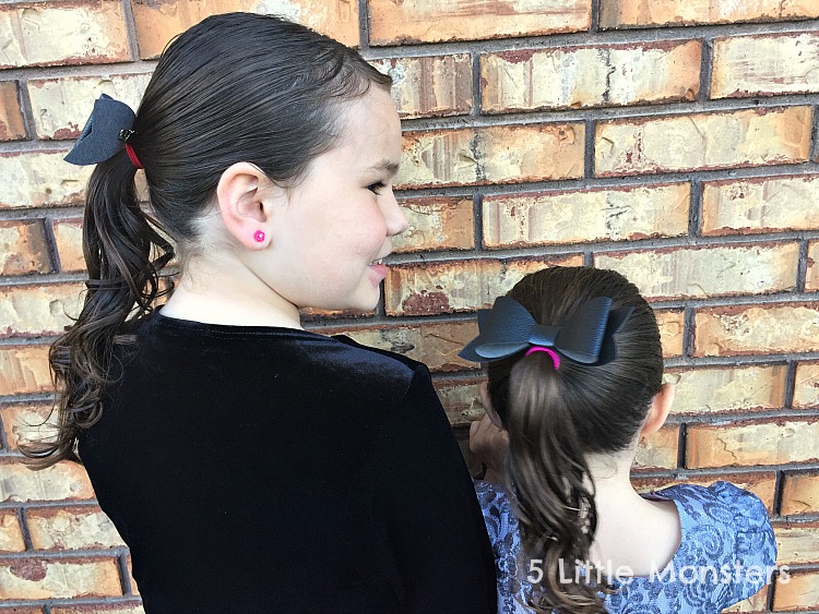5 Little Monsters: Faux Leather Hair Bows