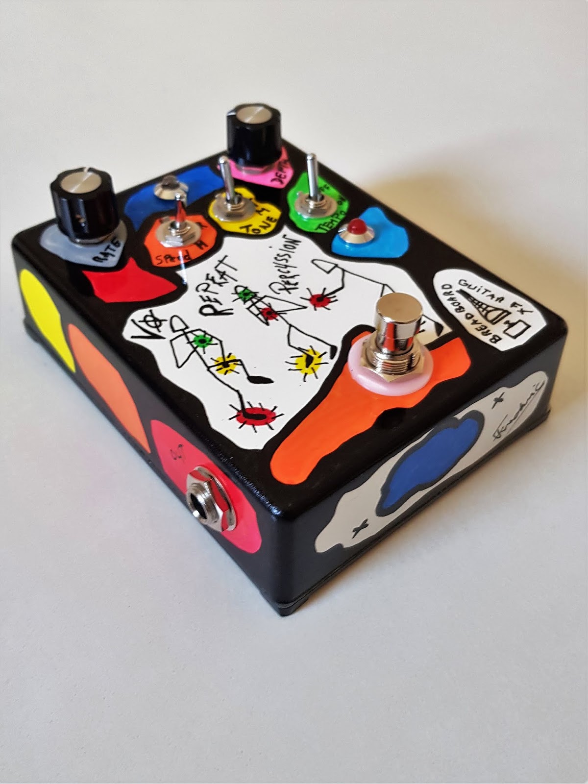 BREADBOARD GUITAR FX: Vox Repeat Percussion