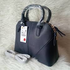 Model Tas Kualitas Super Untuk Pesta Wanita Modern Terbaru Model Tas Kualitas Super Untuk Pesta Wanita Modern Terbaru