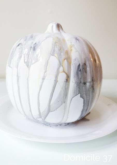 A short and easy tutorial on how to create watercolor pumpkins 