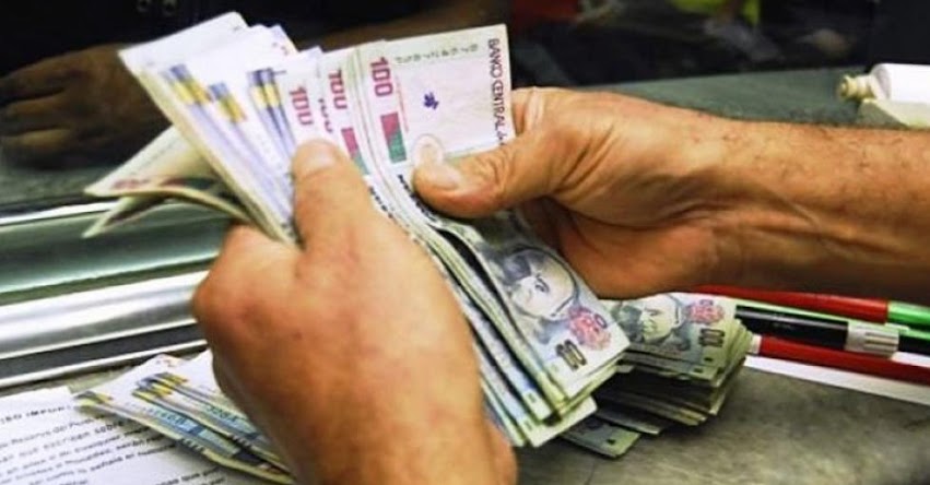 Sueldo mínimo podría superar los 900 soles, según cálculo de analistas (Remuneración Mínima Vital - RMV) Sueldo mínimo podría superar los 900 soles, según cálculo de analistas (Remuneración Mínima Vital - RMV)