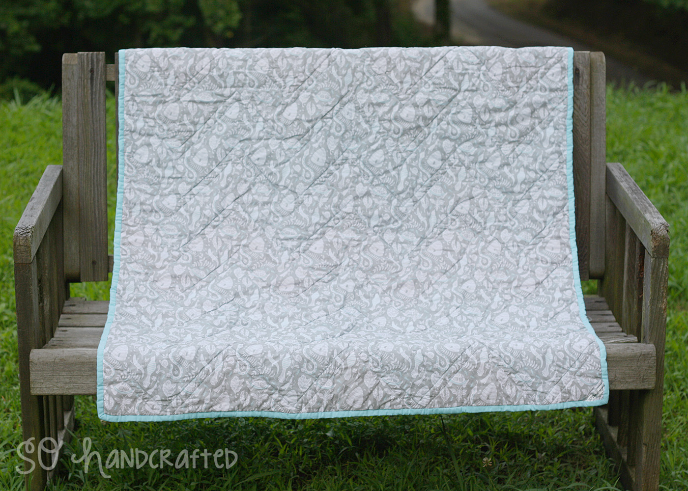 so-handcrafted-baby-chevron-quilt-complete