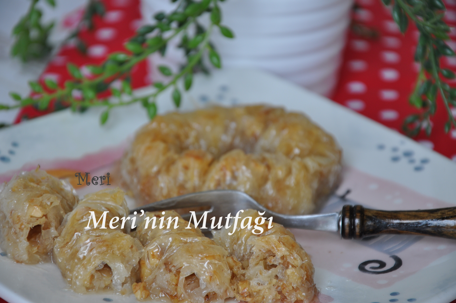 Cevizli Sarma Tatlısı Cevizli Sarma Tatlısı