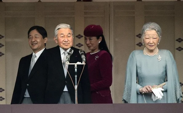 Japanese Emperor Akihito and Empress Michiko, Crown Prince Naruhito, Crown Princess Masako, Prince Akishino, Prince Kiko, Princess Mako and Princess Kako from the balcony of the Imperial Palace