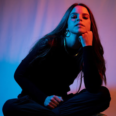 The Indies presents Shannon Lauren Callihan and the visualizer to her song titled Don’t Blame It on the Timing. #TheIndies #LoveSong #PopSong
