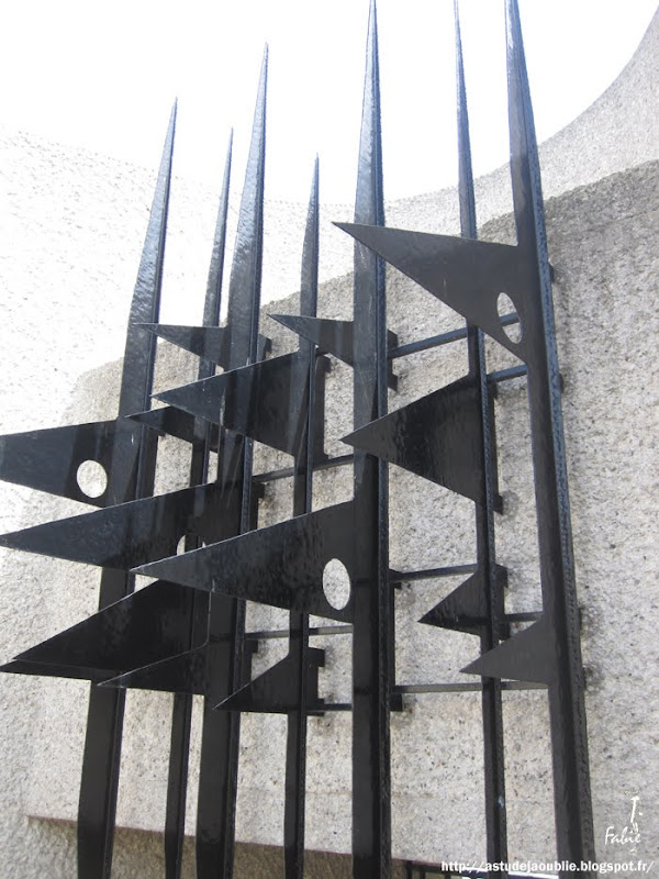 Paris 4ème - Mémorial de la déportation  Architecte: Georges-Henri Pingusson  Construction: 1962