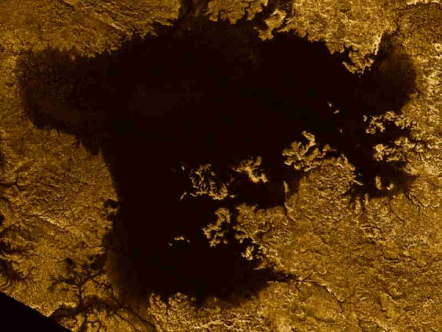 On Saturn's Moon Titan, Plentiful Lakeside Views, But With Liquid Methane On Saturn's Moon Titan, Plentiful Lakeside Views, But With Liquid Methane