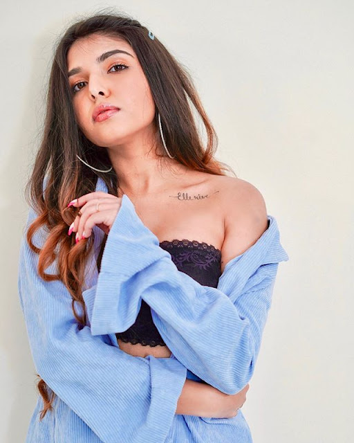 Ashi Khanna Photos Ashi Khanna Photos