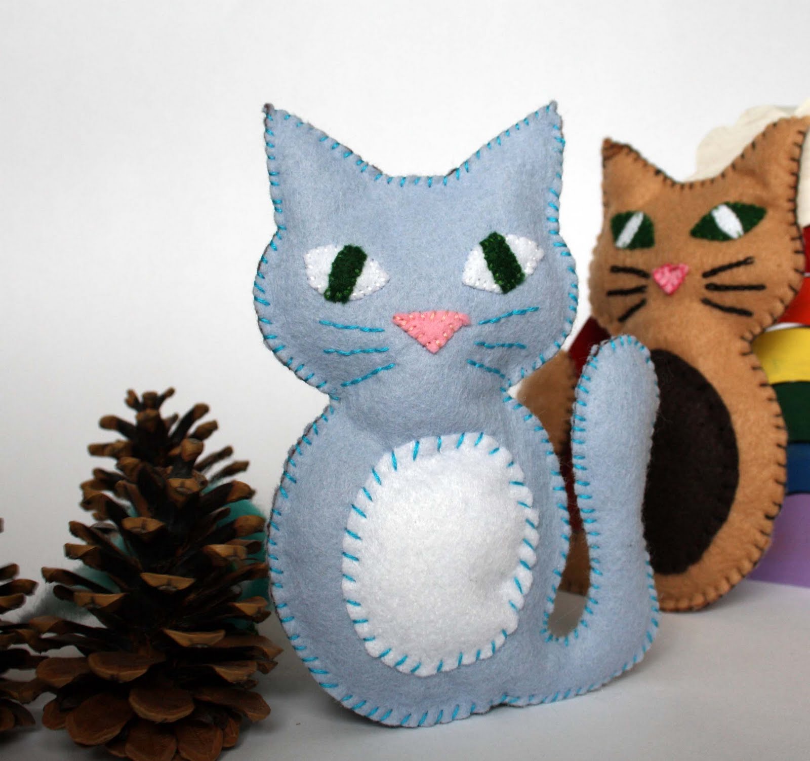 Purple Lizard Design Pattern Little Felt Kitty