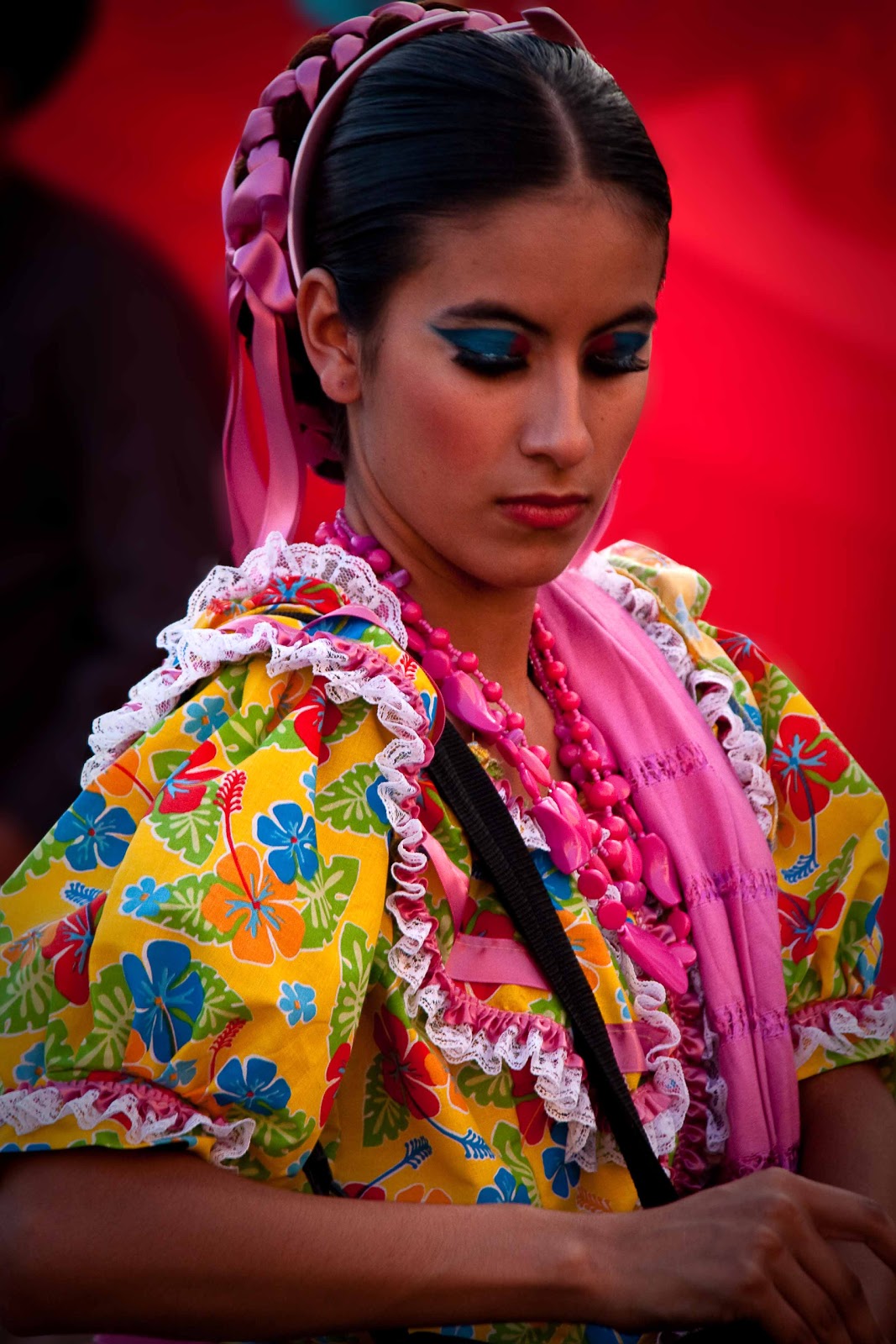 Marcos Casiano Photography: Folklorico Dancer