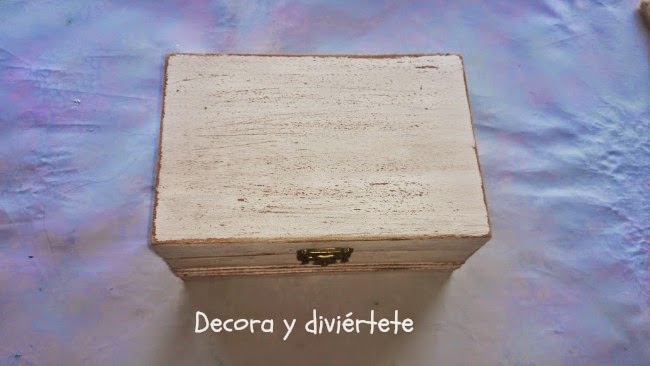 caja vintage , DIY, manualidad , decorar caja madera , pintura , crochet, ganchillo