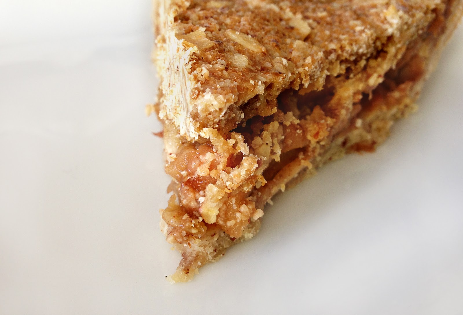 what is the crumble on apple pie made of