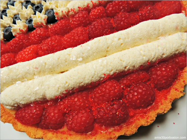 Tarta Bandera Americana con Frutas, Nata y Crema Tarta Bandera Americana con Frutas, Nata y Crema