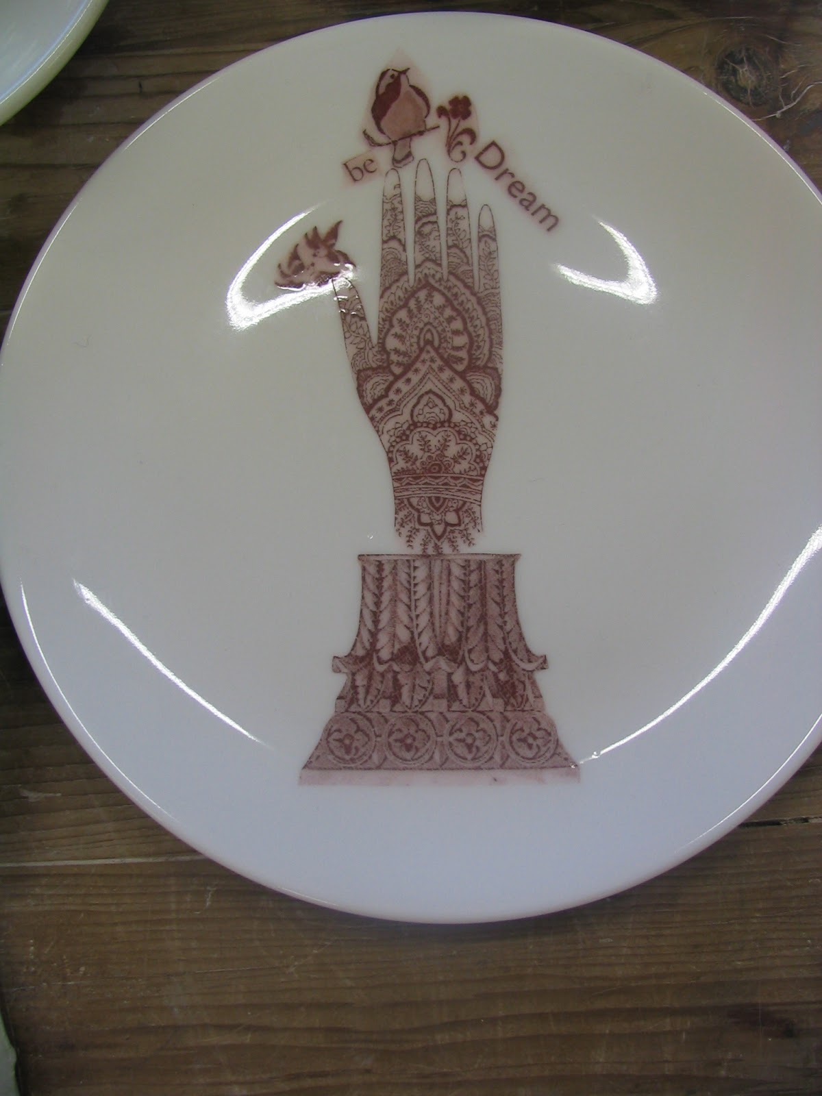 ELAINE BRADLEY HOW DID YOU DO THAT? LASER DECAL ON CERAMICS
