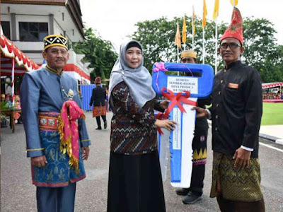 Rohmi Djalillah Nilai Kemajuan Pembangunan Sumbawa Jadi Contoh Baik Daerah Lain Rohmi Djalillah Nilai Kemajuan Pembangunan Sumbawa Jadi Contoh Baik Daerah Lain