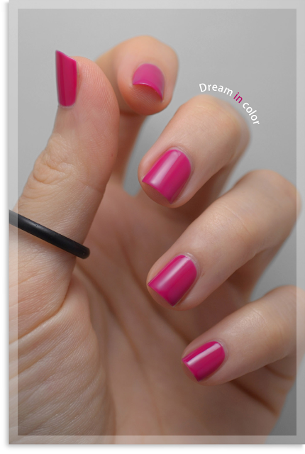 China Glaze In the near fuchsia China Glaze In the near fuchsia