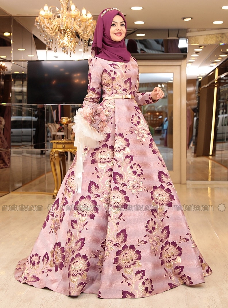 Les 15 Robes  de Soir es Hijab  les plus Chics Style 2022 