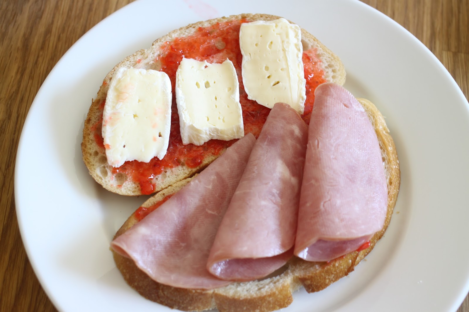 The Larson Lingo Ham + Jam Sandwich {with Brie & Arugula}