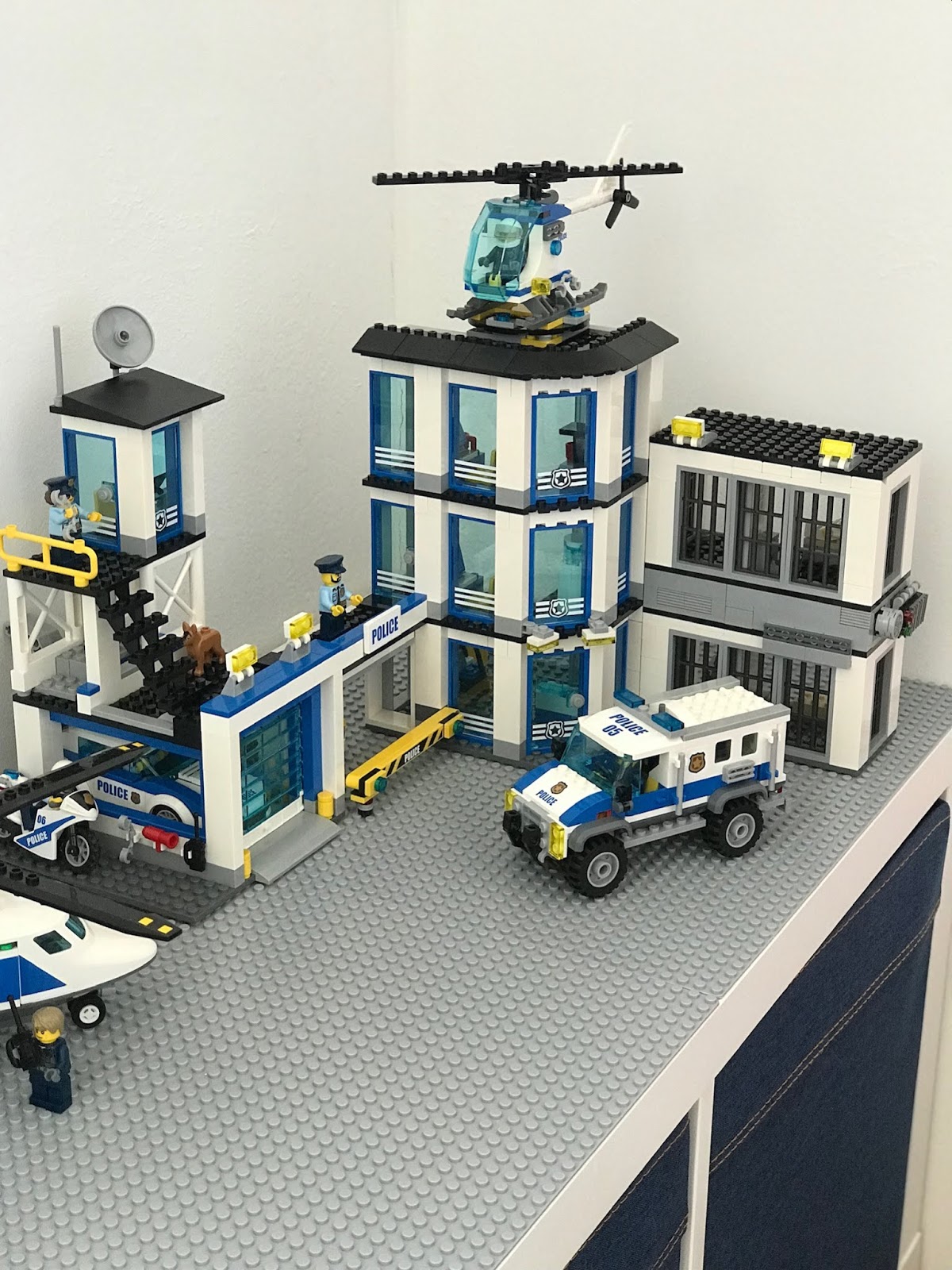 kallax lego table