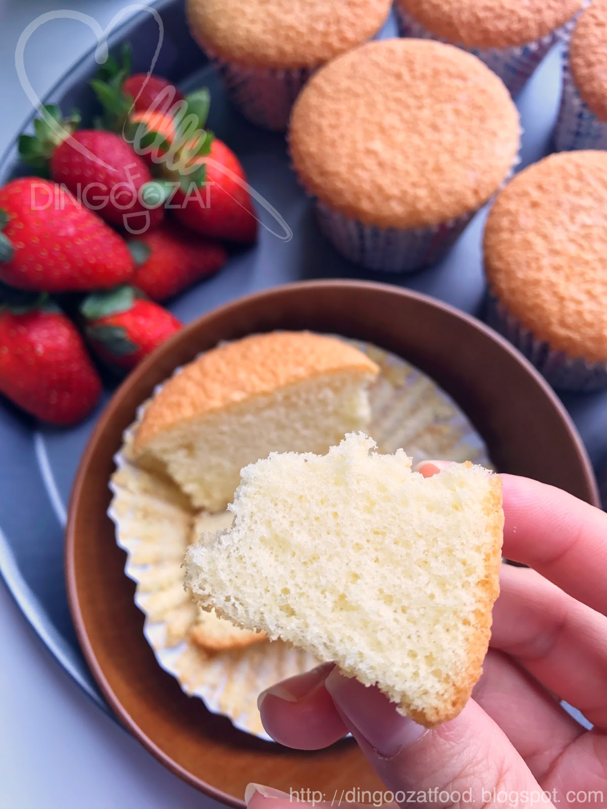 Miki's Food Archives Traditional Baked Egg Cake 老式鸡蛋糕（烘烤）