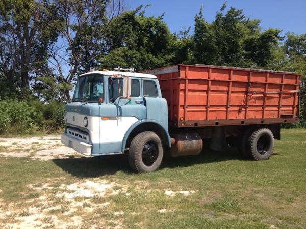 1972 Ford C600 Dump Truck - Old Truck 1972 Ford C600 Dump Truck - Old Truck
